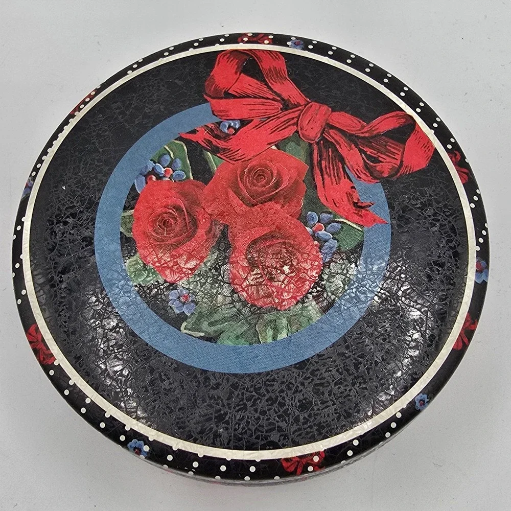 ROUND RED ROSE Tin Trinket‎ Box SIZE 2.25